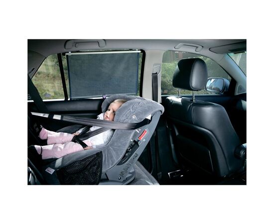 Солнцезащитный экран в автомобиль DreamBaby Extra-Wide, 2 шт (F258), изображение 2 Солнцезащитный экран в автомобиль DreamBaby Extra-Wide, 2 шт (F258), изображение 2