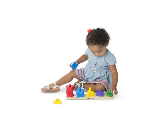 Развивающая игрушка Melissa&Doug деревянные пирамидки на платформе (MD10379), изображение 3 Развивающая игрушка Melissa&Doug деревянные пирамидки на платформе (MD10379), изображение 3