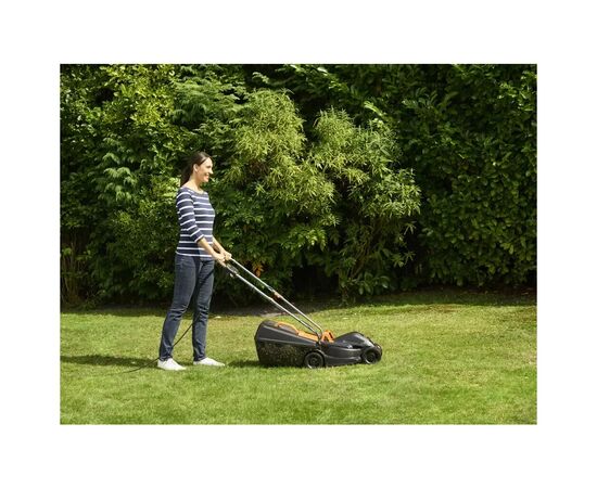 Газонокосилка Black&Decker 1 кВт, 32 см (BEMW351), изображение 4 Газонокосилка Black&Decker 1 кВт, 32 см (BEMW351), изображение 4