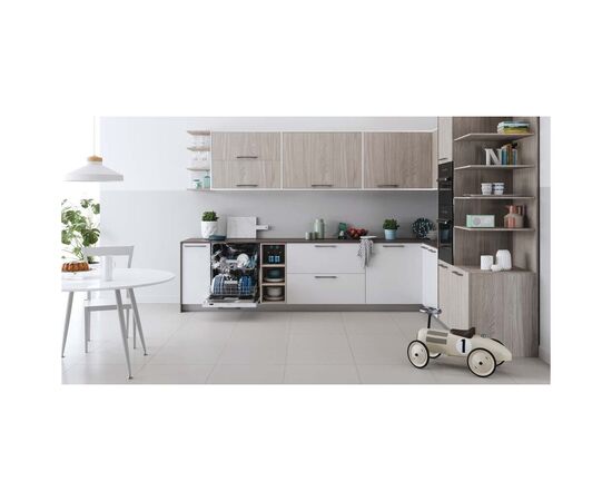 Посудомоечная машина Indesit DIC3B+16A, изображение 2 Посудомоечная машина Indesit DIC3B+16A, изображение 2