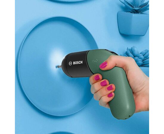 Викрутка акумуляторна Bosch IXO VI (full), 4.5 Нм, 10 біт, 2 насадки, кейс (0.603.9C7.122), зображення 2 Викрутка акумуляторна Bosch IXO VI (full), 4.5 Нм, 10 біт, 2 насадки, кейс (0.603.9C7.122), зображення 2