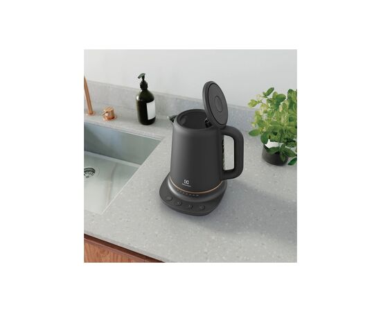 Электрочайник Electrolux E7K1-6BP, изображение 5 Электрочайник Electrolux E7K1-6BP, изображение 5