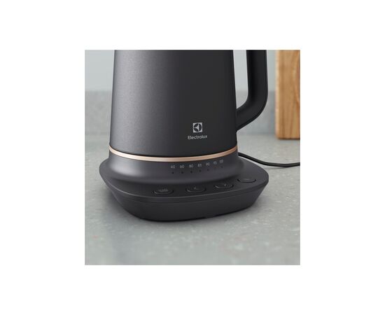 Электрочайник Electrolux E7K1-6BP, изображение 7 Электрочайник Electrolux E7K1-6BP, изображение 7