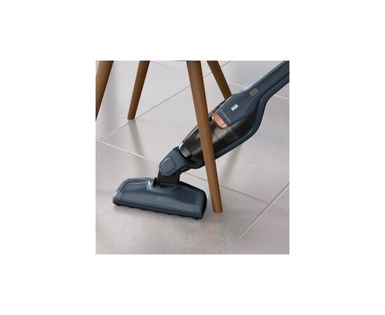 Пылесос Electrolux EERC75DB, изображение 3 Пылесос Electrolux EERC75DB, изображение 3