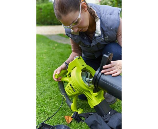 Воздуходувка Ryobi RBV3000CSV, с дробителем (5133002188), изображение 4 Воздуходувка Ryobi RBV3000CSV, с дробителем (5133002188), изображение 4