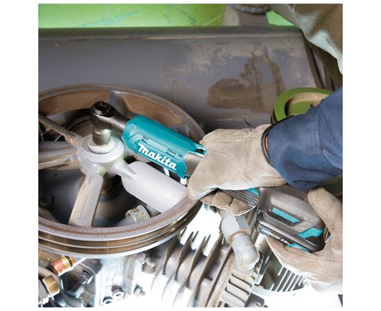 Гайковерт Makita WR100DZ угловой (без АКБ и ЗУ) (WR100DZ), изображение 3 Гайковерт Makita WR100DZ угловой (без АКБ и ЗУ) (WR100DZ), изображение 3