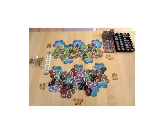 Настольная игра Days of Wonder Small World - Realms (Маленький Мир: Сферы) дополнение, английский (824968826799), изображение 4 Настольная игра Days of Wonder Small World - Realms (Маленький Мир: Сферы) дополнение, английский (824968826799), изображение 4