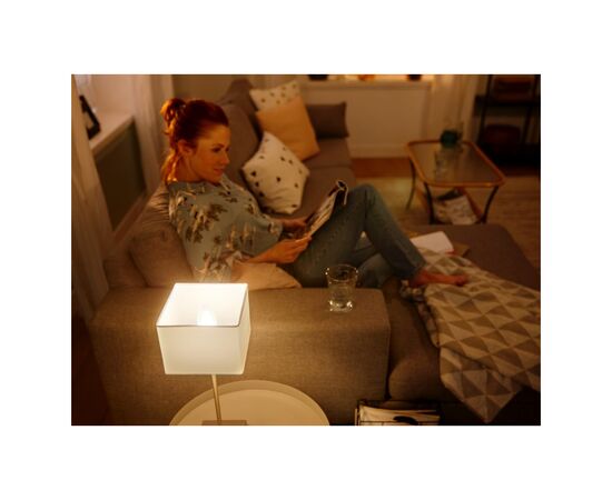 Умная лампочка Philips Hue E14, 5.3W(40Вт), 2000K-6500K, RGB, ZigBee, Bluetooth, димування (929002294209), изображение 7 Умная лампочка Philips Hue E14, 5.3W(40Вт), 2000K-6500K, RGB, ZigBee, Bluetooth, димування (929002294209), изображение 7