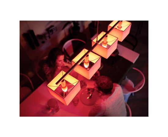 Умная лампочка Philips Hue E14, 5.3W(40Вт), 2000K-6500K, RGB, ZigBee, Bluetooth, димування, 2шт (929002294210), изображение 7 Умная лампочка Philips Hue E14, 5.3W(40Вт), 2000K-6500K, RGB, ZigBee, Bluetooth, димування, 2шт (929002294210), изображение 7