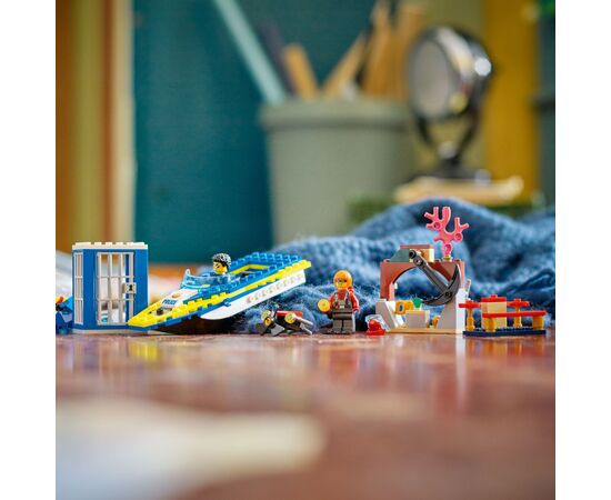 Конструктор LEGO City Missions Детективні місії водної поліції 278 деталей (60355), зображення 5