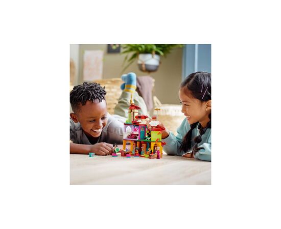 Конструктор LEGO Disney Princess Дом семьи Мадригал 587 деталей (43202), изображение 3 Конструктор LEGO Disney Princess Дом семьи Мадригал 587 деталей (43202), изображение 3