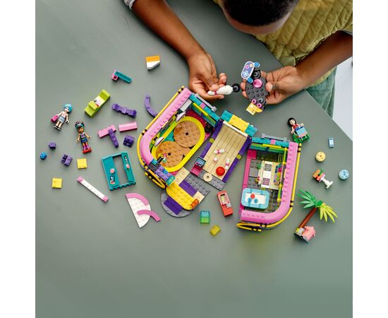 Конструктор LEGO Friends Диско-аркада на роликах 642 деталей (41708), изображение 4 Конструктор LEGO Friends Диско-аркада на роликах 642 деталей (41708), изображение 4