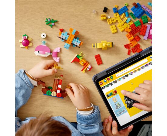 Конструктор LEGO Classic Творческое веселье в океане 333 детали (11018), изображение 4 Конструктор LEGO Classic Творческое веселье в океане 333 детали (11018), изображение 4