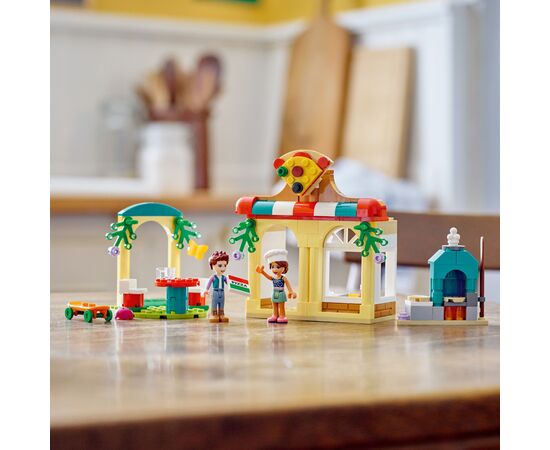 Конструктор LEGO Friends Пиццерия Хартлейк-Сити 144 детали (41705), изображение 5 Конструктор LEGO Friends Пиццерия Хартлейк-Сити 144 детали (41705), изображение 5