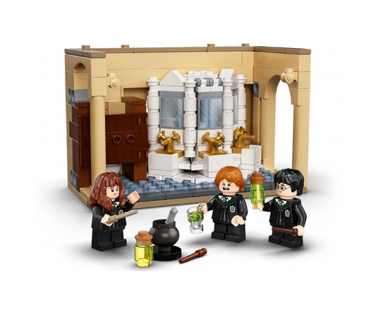Конструктор LEGO Harry Potter Гоґвортс: помилка з оборотним зіллям 217 детале (76386), зображення 9 Конструктор LEGO Harry Potter Гоґвортс: помилка з оборотним зіллям 217 детале (76386), зображення 9
