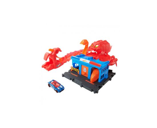 Автотрек Hot Wheels Полицейское спасение от скорпиона серии "Опасные создания" (HDR32)