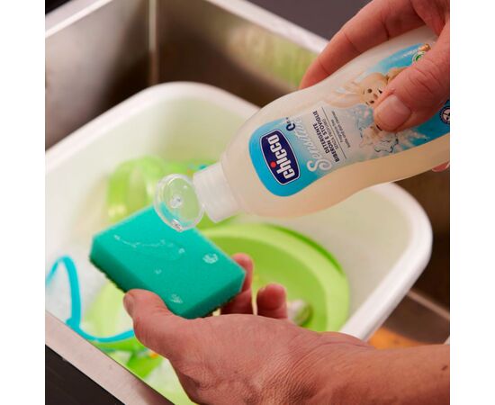 Средство для ручного мытья посуды Chicco для детской посуды 300 мл (8058664095186), изображение 3 Средство для ручного мытья посуды Chicco для детской посуды 300 мл (8058664095186), изображение 3