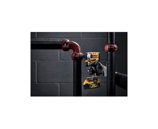Гайковерт DeWALT 18 В XR Li-lon,406 Нм, 2 Ah, 2 АКБ, ЗУ, TSTAK (DCF921D2T), изображение 6 Гайковерт DeWALT 18 В XR Li-lon,406 Нм, 2 Ah, 2 АКБ, ЗУ, TSTAK (DCF921D2T), изображение 6
