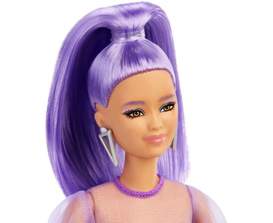 Лялька Barbie Модниця у фіолетових відтінках (HBV12), зображення 4 Лялька Barbie Модниця у фіолетових відтінках (HBV12), зображення 4