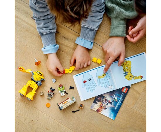 Конструктор LEGO Lightyear Погоня за циклопом (76830), изображение 3 Конструктор LEGO Lightyear Погоня за циклопом (76830), изображение 3