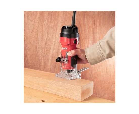 Фрезер Makita M3702, изображение 3 Фрезер Makita M3702, изображение 3