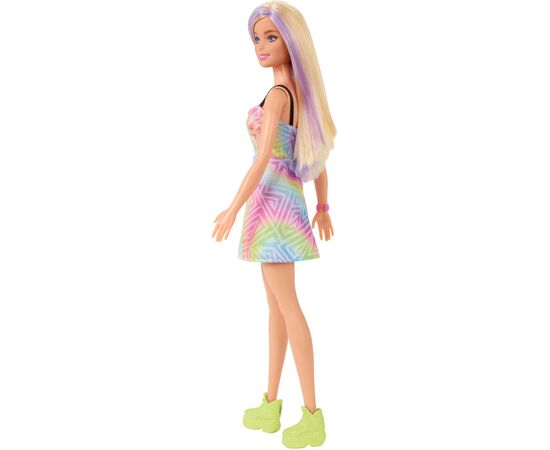 Кукла Barbie Модница в летнем радужном платье (HBV22), изображение 2 Кукла Barbie Модница в летнем радужном платье (HBV22), изображение 2