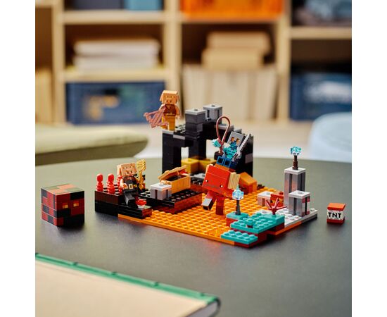 Конструктор LEGO Minecraft Бастион Нижнего мира (21185), изображение 4 Конструктор LEGO Minecraft Бастион Нижнего мира (21185), изображение 4