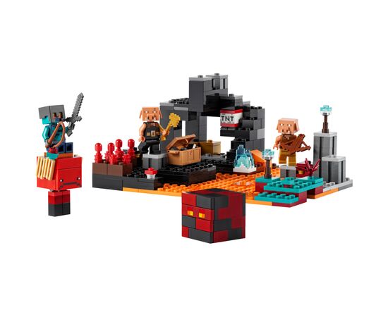 Конструктор LEGO Minecraft Бастион Нижнего мира (21185), изображение 8 Конструктор LEGO Minecraft Бастион Нижнего мира (21185), изображение 8