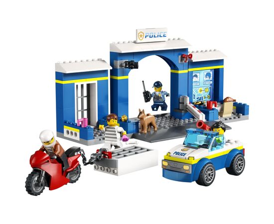 Конструктор LEGO City Переслідування на поліцейській дільниці 172 деталей (60370), зображення 2 Конструктор LEGO City Переслідування на поліцейській дільниці 172 деталей (60370), зображення 2