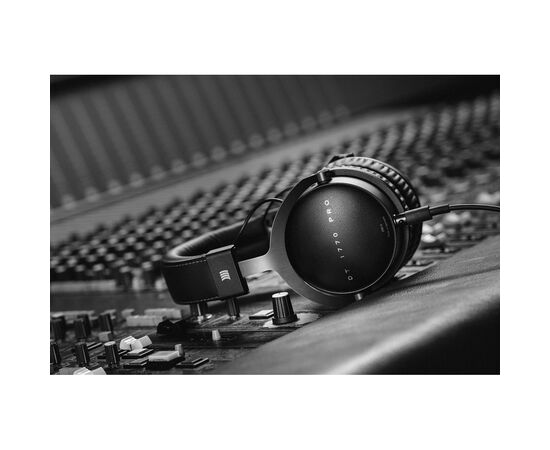 Наушники Beyerdynamic Dt 1770 Pro Black (282926), изображение 5 Наушники Beyerdynamic Dt 1770 Pro Black (282926), изображение 5