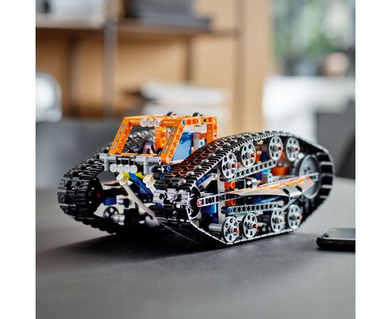 Конструктор LEGO Technic Машина-трансформер на керуванні з додатка (42140), зображення 5 Конструктор LEGO Technic Машина-трансформер на керуванні з додатка (42140), зображення 5