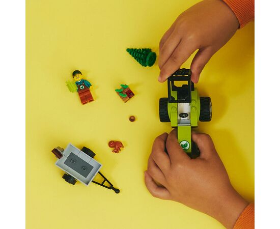 Конструктор LEGO City Трактор в парке 86 деталей (60390-), изображение 4 Конструктор LEGO City Трактор в парке 86 деталей (60390-), изображение 4