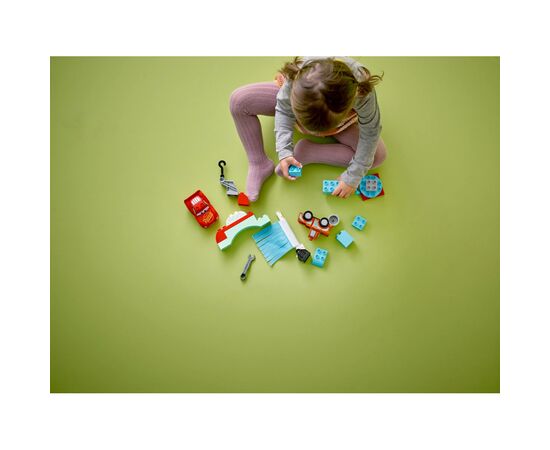 Конструктор LEGO DUPLO Disney Розваги Блискавки МакКвіна й Сирника на автомийці 29 деталей (10996-), зображення 2 Конструктор LEGO DUPLO Disney Розваги Блискавки МакКвіна й Сирника на автомийці 29 деталей (10996-), зображення 2