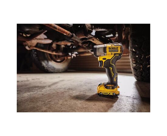 Гайковерт DeWALT 12 В XR Li-lon, 168 Нм, 2 АКБ и ЗУ, кейс (DCF902D2), изображение 7 Гайковерт DeWALT 12 В XR Li-lon, 168 Нм, 2 АКБ и ЗУ, кейс (DCF902D2), изображение 7