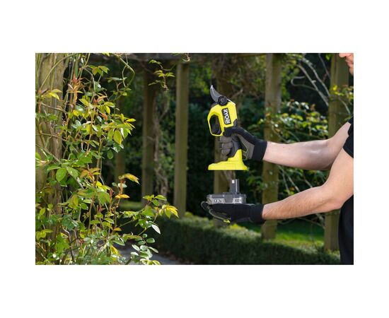 Секатор Ryobi ONE+ RY18SCXA-0 аккумуляторный (без АКБ и ЗУ) (5133005025), изображение 7 Секатор Ryobi ONE+ RY18SCXA-0 аккумуляторный (без АКБ и ЗУ) (5133005025), изображение 7