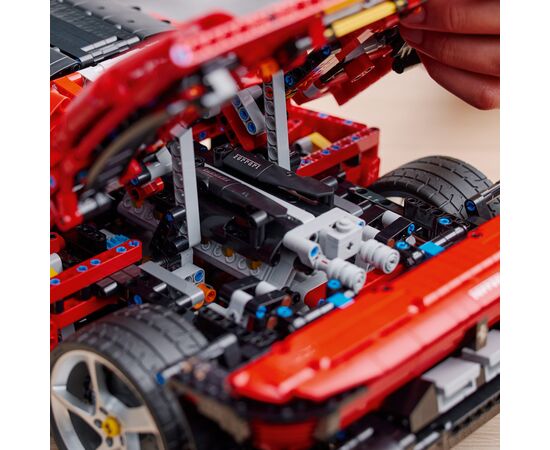 Конструктор LEGO Technic Ferrari Daytona SP3 (42143), изображение 4 Конструктор LEGO Technic Ferrari Daytona SP3 (42143), изображение 4