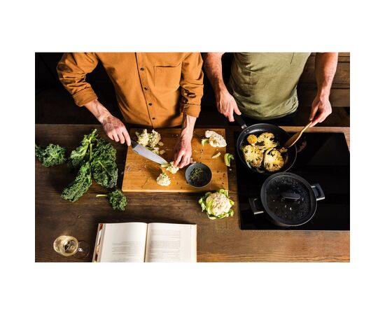 Кухонный нож Fiskars Hard Edge 20 см (1051747), изображение 2 Кухонный нож Fiskars Hard Edge 20 см (1051747), изображение 2