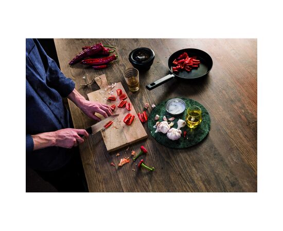 Кухонный нож Fiskars Hard Edge 17 см (1051748), изображение 2 Кухонный нож Fiskars Hard Edge 17 см (1051748), изображение 2