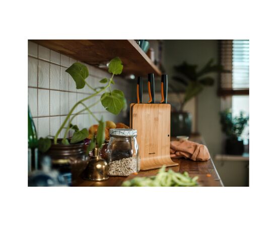Набор ножей Fiskars Functional Form Bamboo 3 шт (1057553), изображение 2 Набор ножей Fiskars Functional Form Bamboo 3 шт (1057553), изображение 2