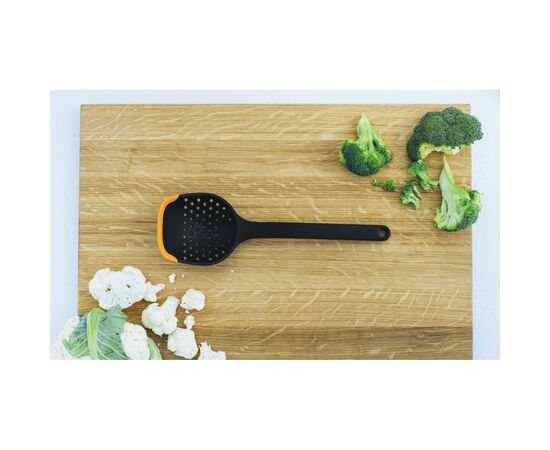Ложка поварская Fiskars Functional Form Hole (1027302), изображение 6 Ложка поварская Fiskars Functional Form Hole (1027302), изображение 6