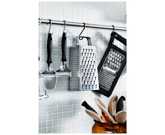 Кухонный нож Fiskars Essential Cheese (1023790), изображение 2 Кухонный нож Fiskars Essential Cheese (1023790), изображение 2