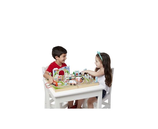 Игровой набор Melissa&Doug деревянный футляр "Город" (MD30141), изображение 2 Игровой набор Melissa&Doug деревянный футляр "Город" (MD30141), изображение 2