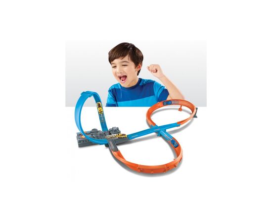 Автотрек Hot Wheels Безумная восьмерка (GGF92), изображение 3 Автотрек Hot Wheels Безумная восьмерка (GGF92), изображение 3