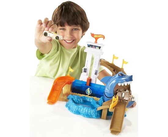 Автотрек Hot Wheels Охота на акулу серии "Измени цвет" (BGK04), изображение 5 Автотрек Hot Wheels Охота на акулу серии "Измени цвет" (BGK04), изображение 5