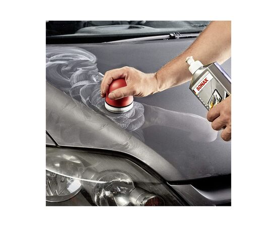 Автополироль Sonax Polish Wax Color NanoPro 500мл (296300), изображение 3 Автополироль Sonax Polish Wax Color NanoPro 500мл (296300), изображение 3