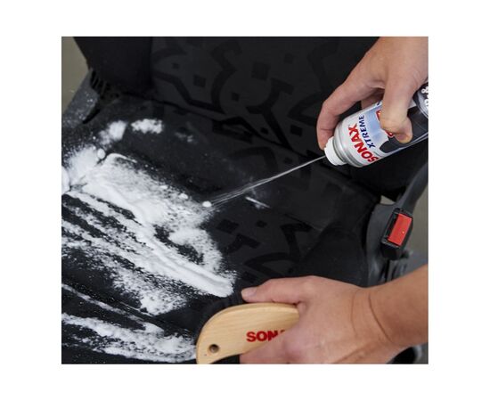 Автомобильный очиститель Sonax XTREME Polster + Alcantara Reiniger 400 мл (206300), изображение 2 Автомобильный очиститель Sonax XTREME Polster + Alcantara Reiniger 400 мл (206300), изображение 2