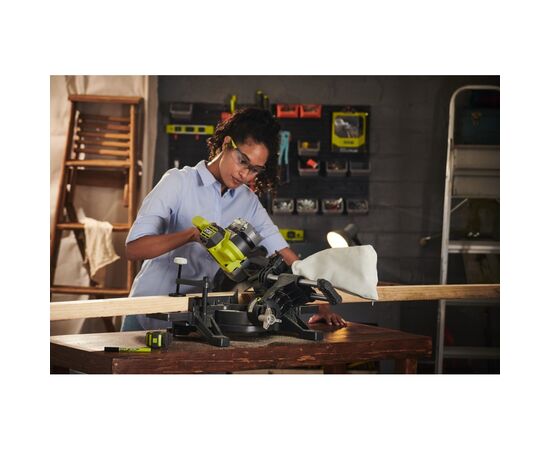 Торцовочная пила Ryobi ONE+ RMS18190-0 (без АКБ и ЗУ) (5133005502), изображение 2 Торцовочная пила Ryobi ONE+ RMS18190-0 (без АКБ и ЗУ) (5133005502), изображение 2