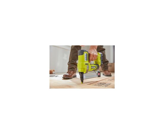 Гвоздезабиватель Ryobi ONE+ R18GN18-0, 18В (без АКБ и ЗУ) (5133005136), изображение 4 Гвоздезабиватель Ryobi ONE+ R18GN18-0, 18В (без АКБ и ЗУ) (5133005136), изображение 4