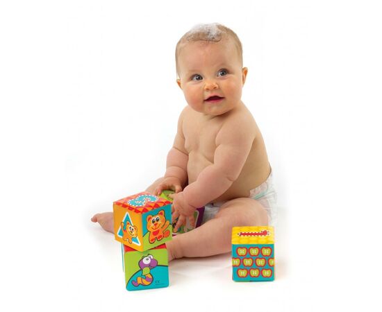 Игрушка для ванной Playgro Кубики для воды Алфавит (25237), изображение 2 Игрушка для ванной Playgro Кубики для воды Алфавит (25237), изображение 2