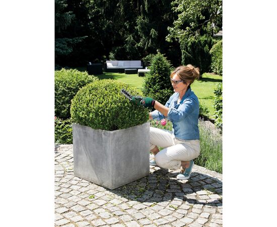 Кусторез Bosch ISIO, акумуляторний 3.6 V Li 1.5 Ач, ніж 12 см (0.600.833.108), изображение 3 Кусторез Bosch ISIO, акумуляторний 3.6 V Li 1.5 Ач, ніж 12 см (0.600.833.108), изображение 3